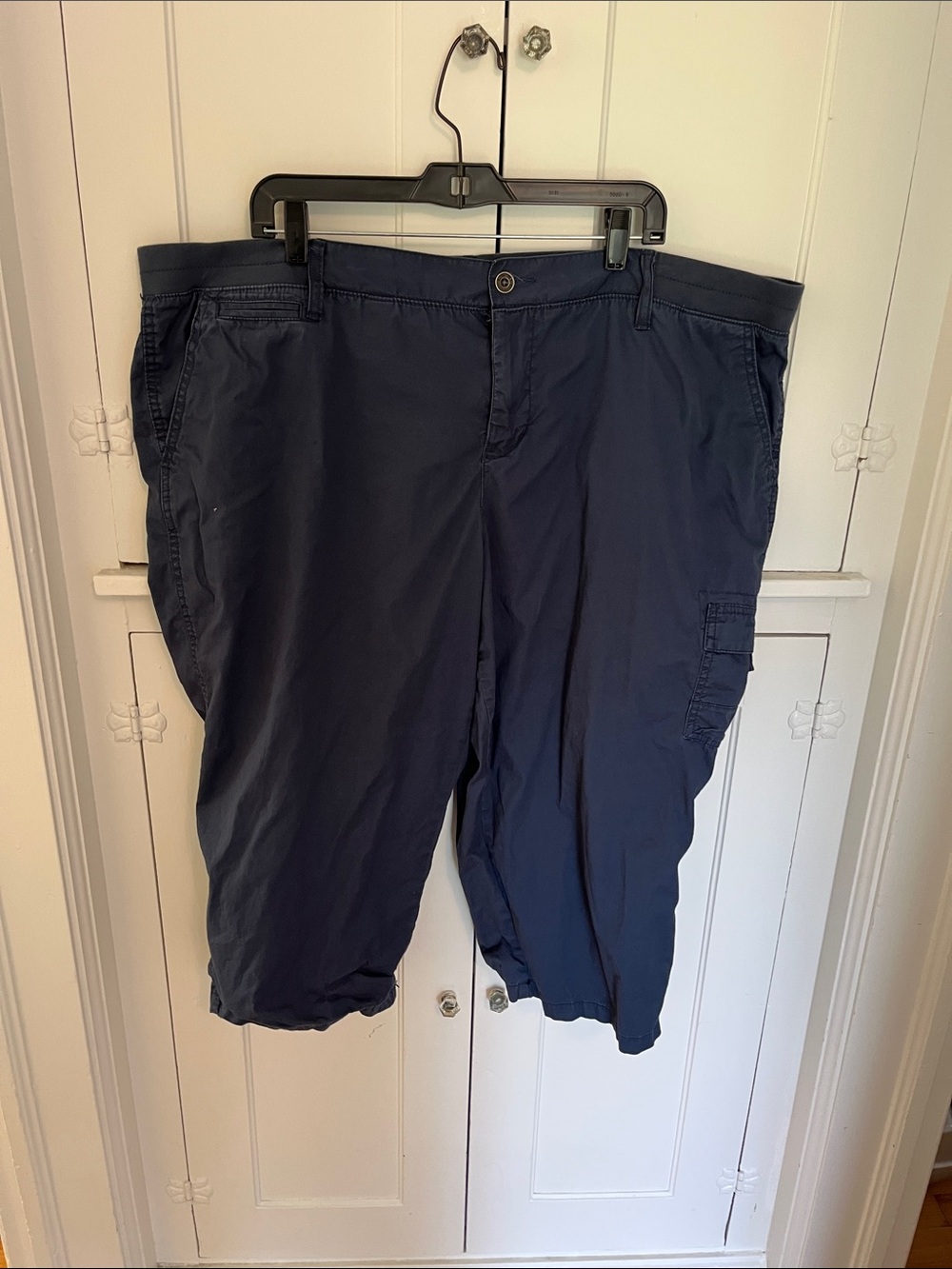 Women's Navy Capris Cargo Crop Pants